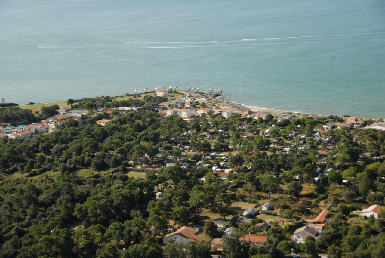 Camping Le Puits De L'Auture Hotel Saint-Palais-sur-Mer Bagian luar foto